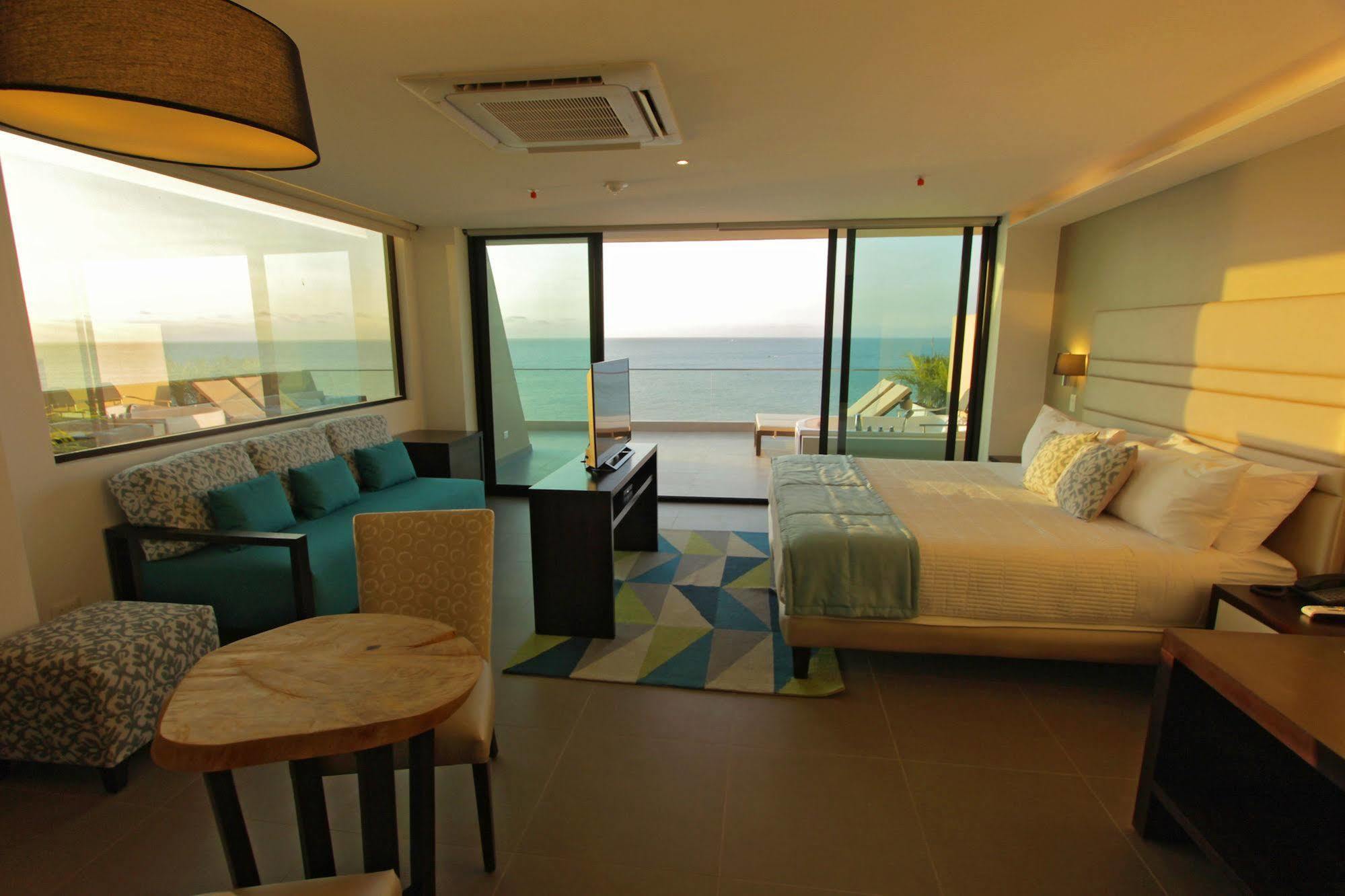 Hotel Poseidon Manta Esterno foto